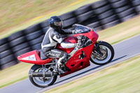 enduro-digital-images;event-digital-images;eventdigitalimages;mallory-park;mallory-park-photographs;mallory-park-trackday;mallory-park-trackday-photographs;no-limits-trackdays;peter-wileman-photography;racing-digital-images;trackday-digital-images;trackday-photos